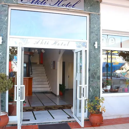 Akti ホテル